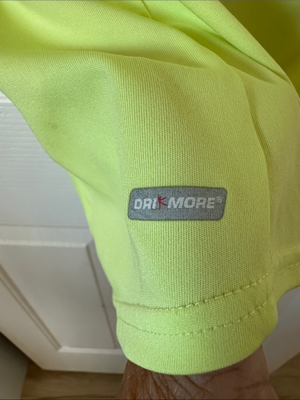 🧡 Danskin Neon Yellow Short Sleeve Athletic Tee 🧡 - Picture 6 of 6